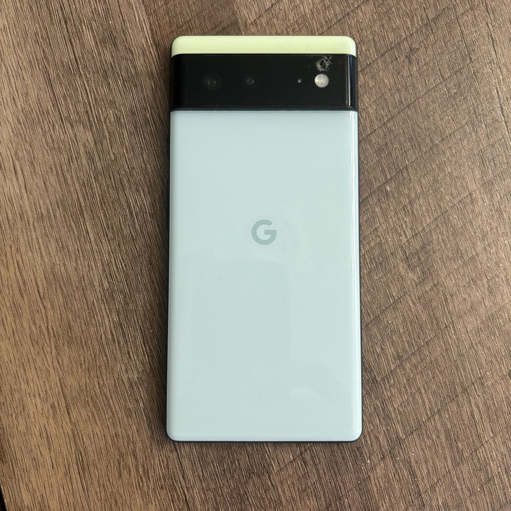 Google Pixel 6 in Seafoam Green - 128GB